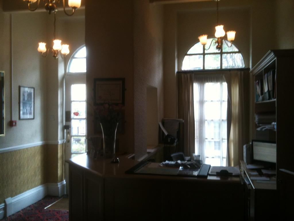 Grand Ash Hotel 랜디드노 외부 사진