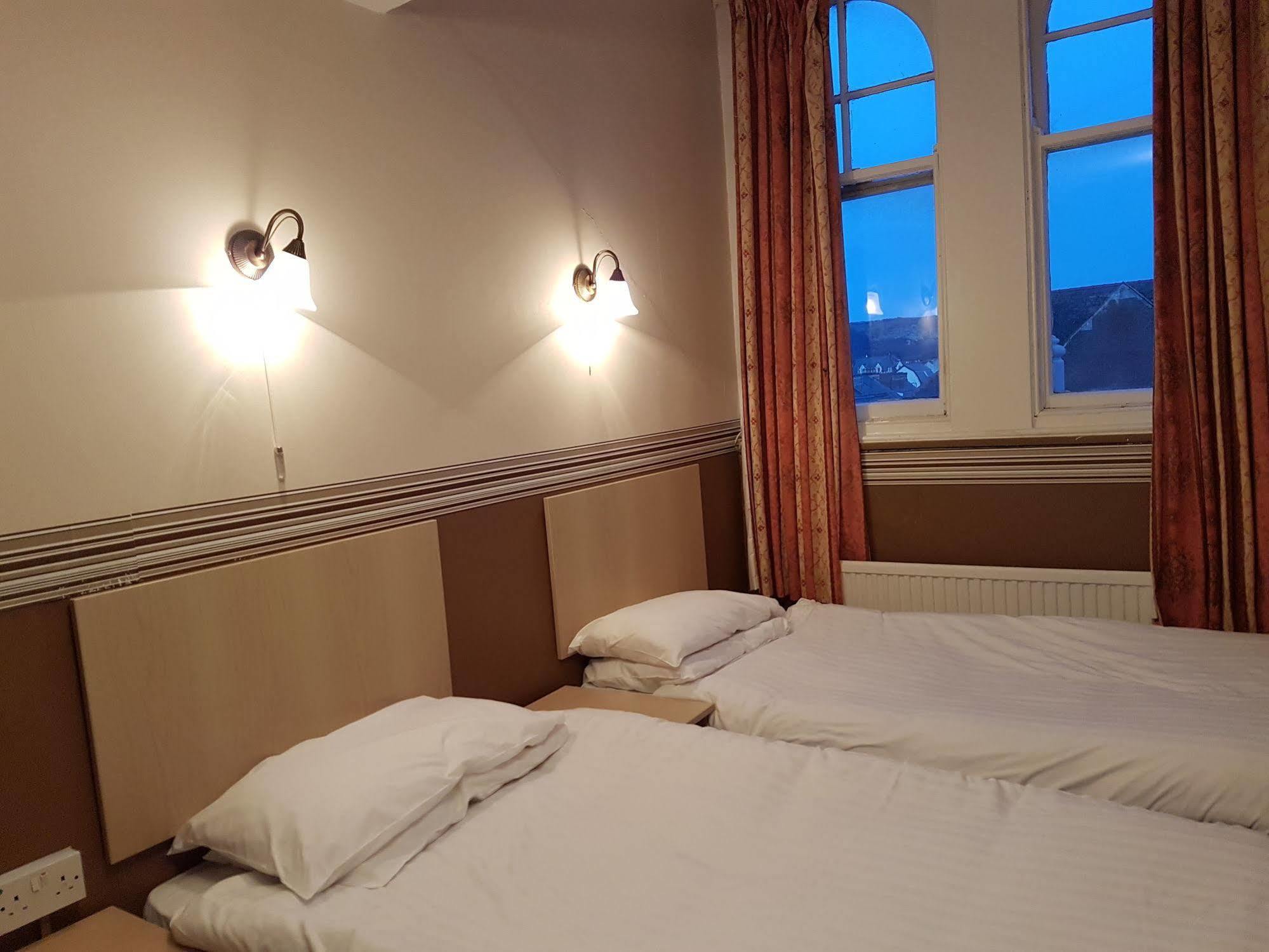 Grand Ash Hotel 랜디드노 외부 사진